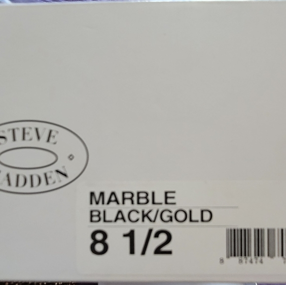 Steve Madden Flat Shoe - Picture 6 of 6